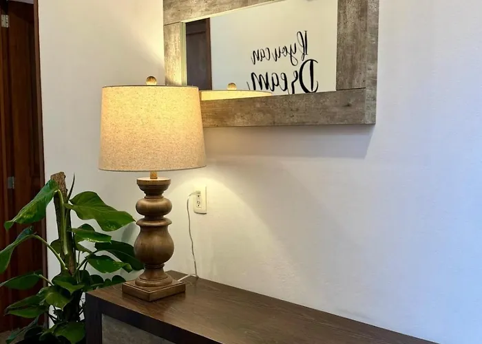Ikan Hub | Spacious Vintage 3br Near Coyoacán México DF